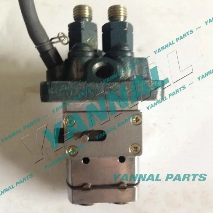 Pompe d'injection de carburant 1E110-51010 pour moteur Kubota Z482 :  : Auto