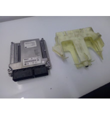 Компьютер двигателя BMW E87 2.0 D 7797217 DDE