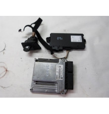 BMW E90 E91 3.0 D модуль драйвера двигателя ECU 08R.
