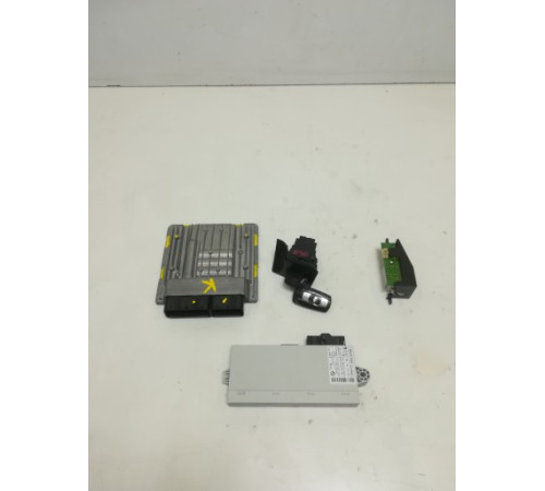BMW E90 E60 3.0 N52 компьютер двигателя MSV70 7555361