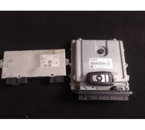BMW F10 F11 компьютер CAS ключ N47 8513250