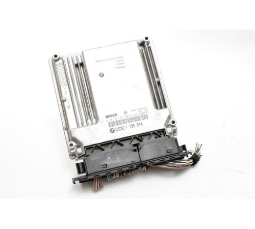 компьютера BMW E87 E90 1.8 0281011631 DDE 7795844