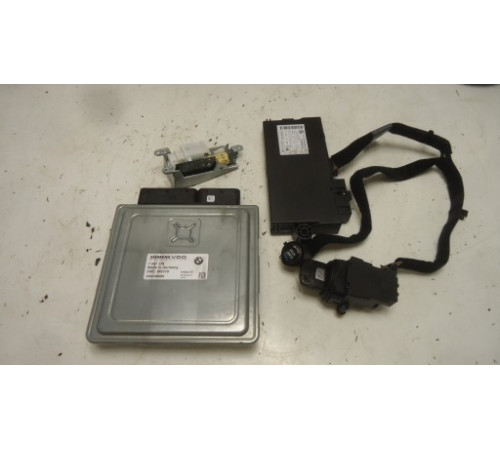 BMW E90 E60 3.0 N52 компьютер двигателя MSV70 7567178