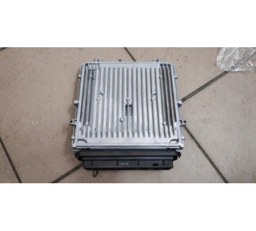Компьютер ЭБУ двигателя BMW X5 E70 8517015