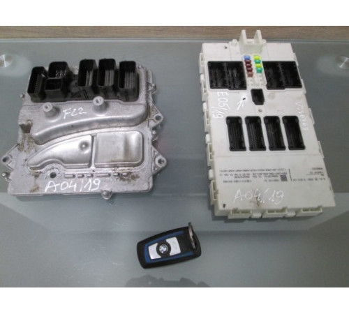 BMW F20 F22 компьютер двигателя FEM ключ 0261S11545
