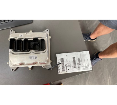 Компьютер двигателя DME 8664660 BMW