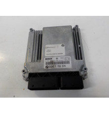 BMW E60 3.0 D компьютер двигателя 7793574