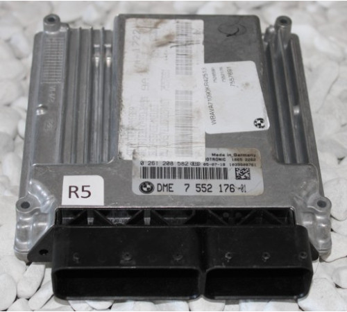 BMW E90 КОМПЬЮТЕР ДВИГАТЕЛЯ 7552176 0261208582