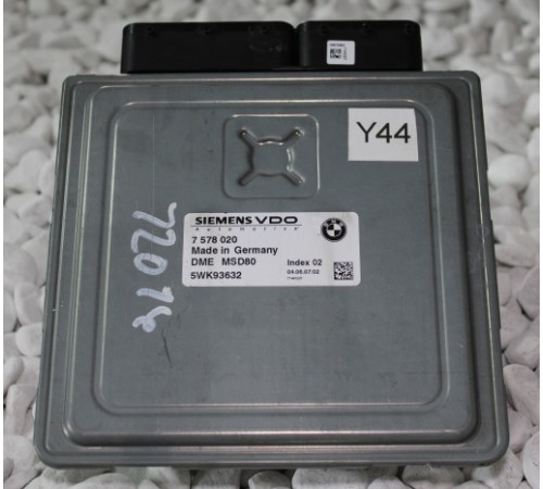BMW E60 компьютер двигателя N53 7578020 5wk93632