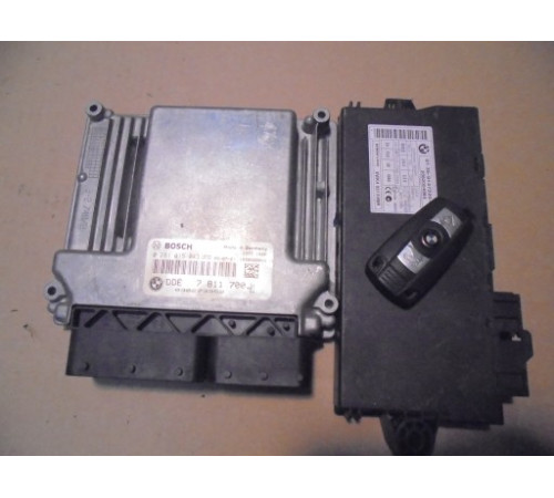 BMW E87 E90 компьютер двигателя CAS 7811700