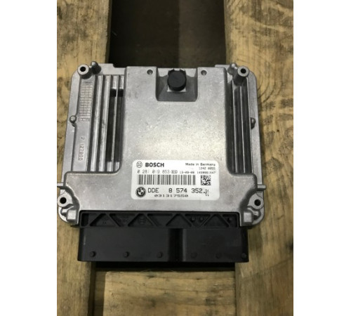 BMW X1 E84 компьютер двигателя DDE 8574352