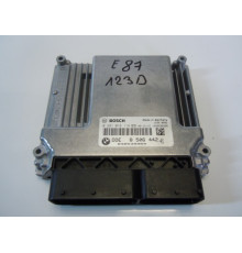 BMW E87 123D компьютер двигателя 8506442
