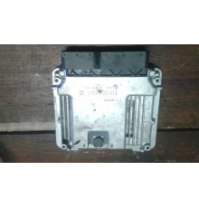 BMW F07 520d F31 320d 8578995 компьютер двигателя