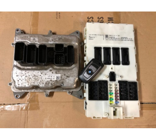 Компьютер ЭБУ двигателя BMW F30 7637481