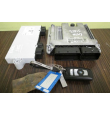 BMW F15 3.0 D компьютер двигателя 0281019717 8573789