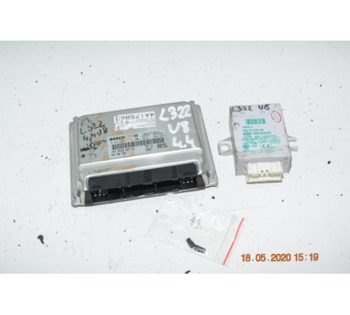 RANGE ROVER L322 4.4 0261207715 комплект водителя
