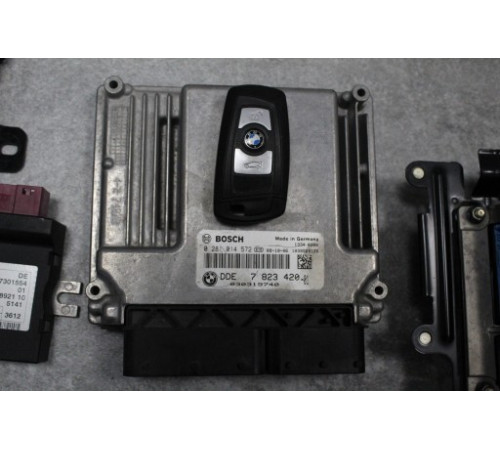 Компьютер ЭБУ Bmw 3 F30 F31 7823420 CAS3
