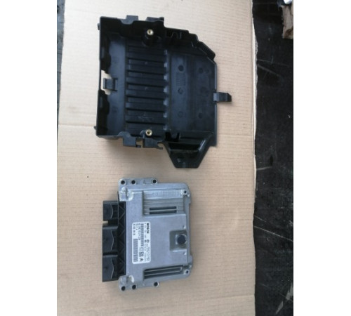 Компьютер двигателя Citroen C3 Picasso 1.6 VTI 2009r.