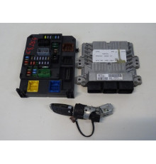 Citroen C4 II DS4 отсек 1.6 компьютер 9678628780