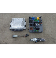 Компьютер 1.6 HDI CITROEN C4 DS4 комплект 9800268980
