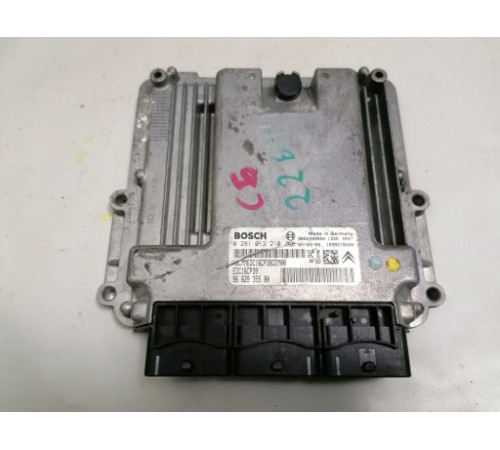 CITROEN C5 2.2 HDI компьютер двигателя 0281013210