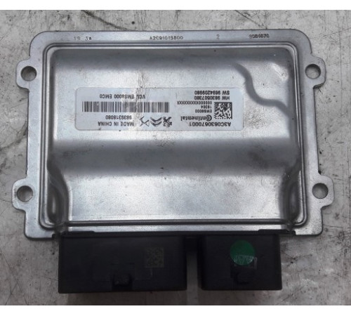 МОДУЛЬ КОНТРОЛЛЕРА ДВИГАТЕЛЯ ECU CITROEN 9839318080