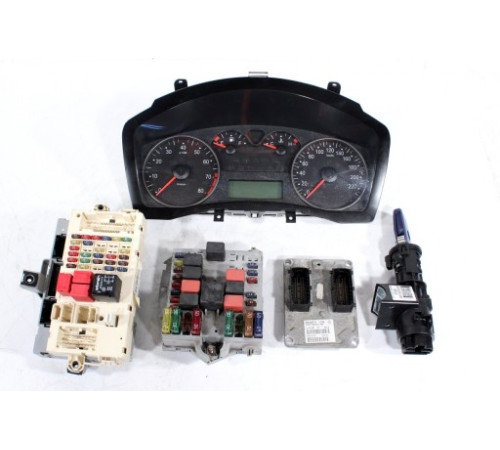 Компьютер двигателя immo в сборе Fiat Stilo 1.6