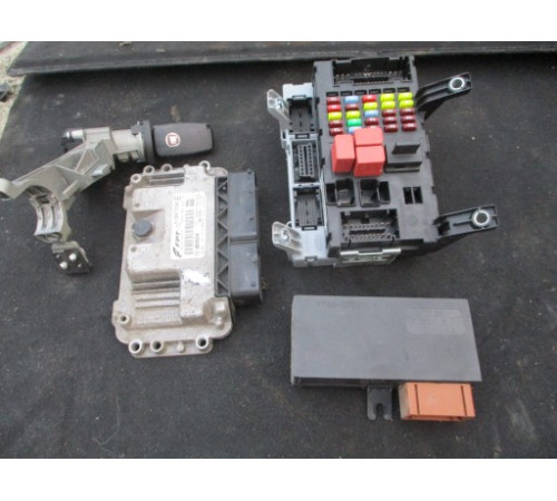 Компьютер Fiat Grande Punto 51806498