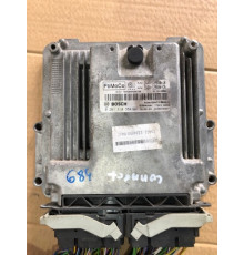 Компьютер драйвер двигателя FORD1. 6 DV61-12A650-BUC