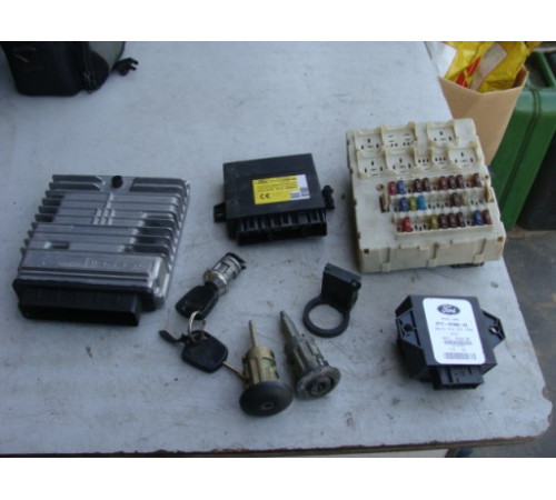 Компьютер драйвер для Ford Transit Connect 07r