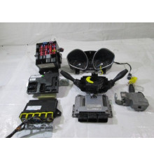 CV11-12A650-DD КОМПЬЮТЕР FORD B-MAX