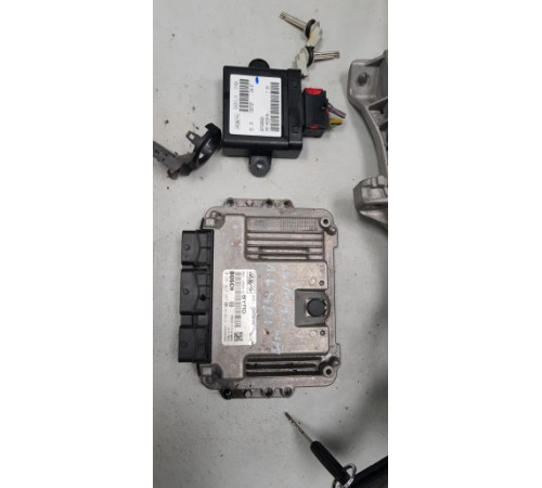 FORD C-MAX 1,6 TDCI IMMO КОМПЬЮТЕР 8M5112A650MD 8YMD