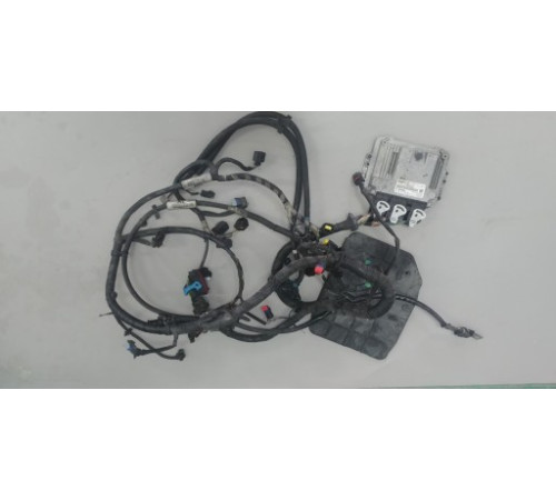 FORD КОМПЬЮТЕР ДВИГАТЕЛЯ 0281017750 9M5112A650AG