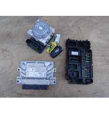 Компьютер двигателя FORD Fusion LIFT USA HYBRID 17-