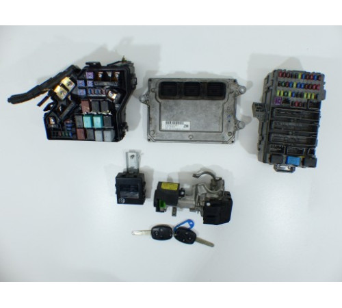 CIVIC VIII 06-11 SELLULA 1.8 компьютер 37820-RNA-E21