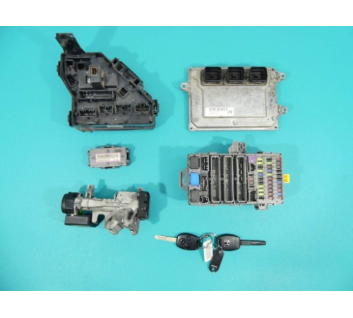 CIVIC VIII SELLULA 06-11 1.8 компьютер 37820-RNA-E21
