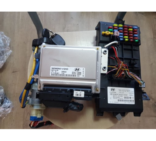 HYUNDAI КУПЕ 02 - КОМПЬЮТЕР 39101-23890 95480-2C440