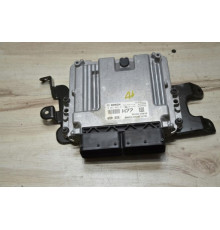 Компьютер двигателя 1.7 39140-2a545 Hyundai i40 2015