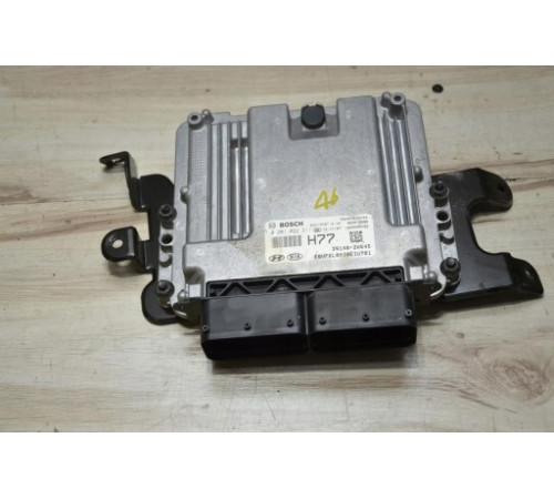 Компьютер двигателя 1.7 39140-2a545 Hyundai i40 2015
