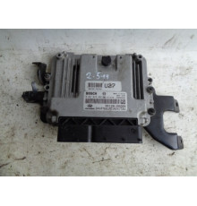 Хюндай И40 12-15 компьютер 0281018492