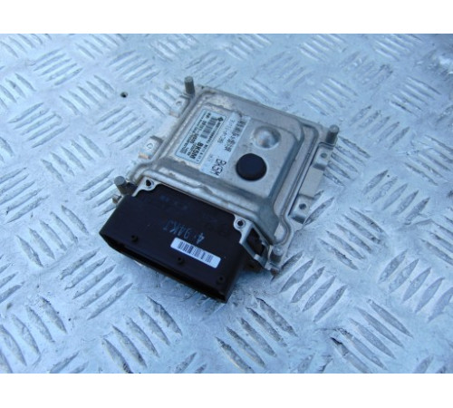 HYUNDAI i10 драйвер компьютер 39101-04500 1.0