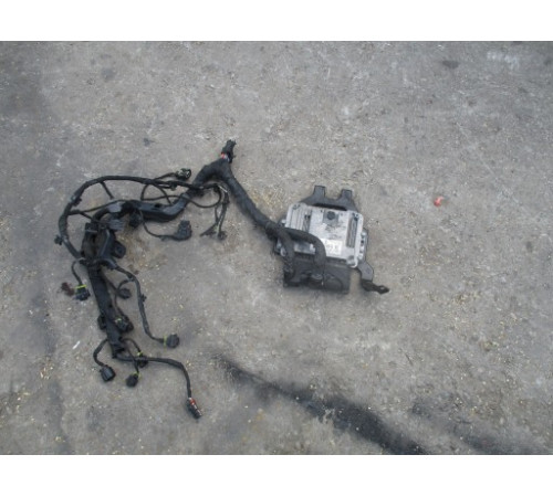 Компьютер HYUNDAI ix35 1.7 0281017696 39120-2a000