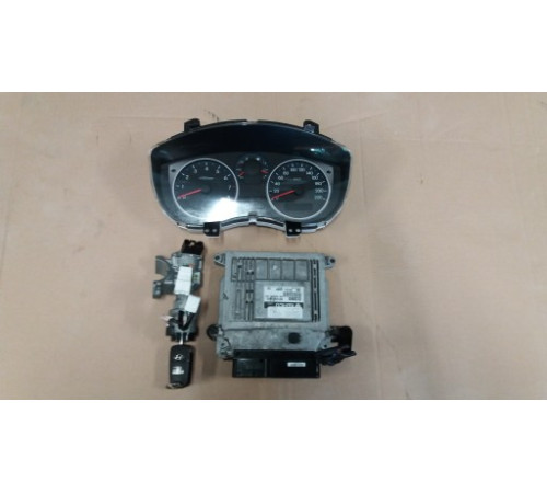 HYUNDAI i20 компьютер ключ зажигания часы 39110-03256