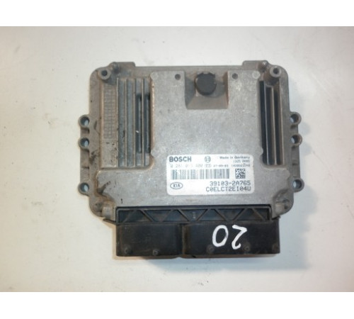 Kia Ceed компьютер драйвер 391032a765