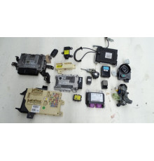 СТАРТОВЫЙ КОМПЛЕКТ ПК KIA CARENS IV 2013 - 1.7