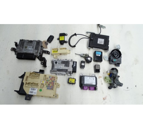 СТАРТОВЫЙ КОМПЛЕКТ ПК KIA CARENS IV 2013 - 1.7