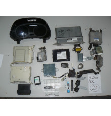 КОМПЬЮТЕР 89661-53600 275100-4111 ЛЕКСУС ИС250 2007Р