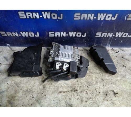 MAZDA 2 07-14 КОМПЬЮТЕР 8V2112A650CD 3ECD