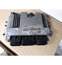 Компьютер контроллер двигателя 6m61-12a650-BB Mazda 3