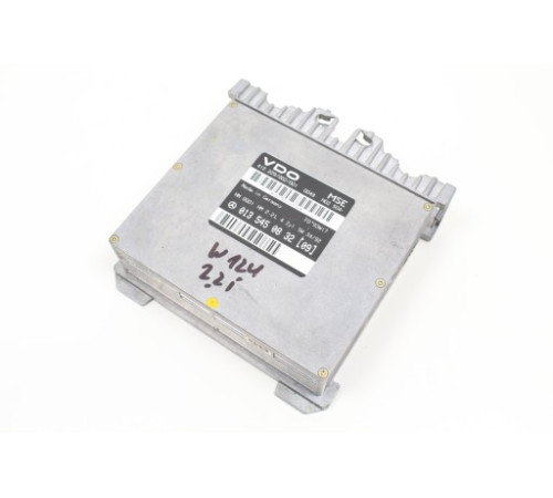 Компьютер двигателя 0135450832 MERCEDES W124 2.2 и
